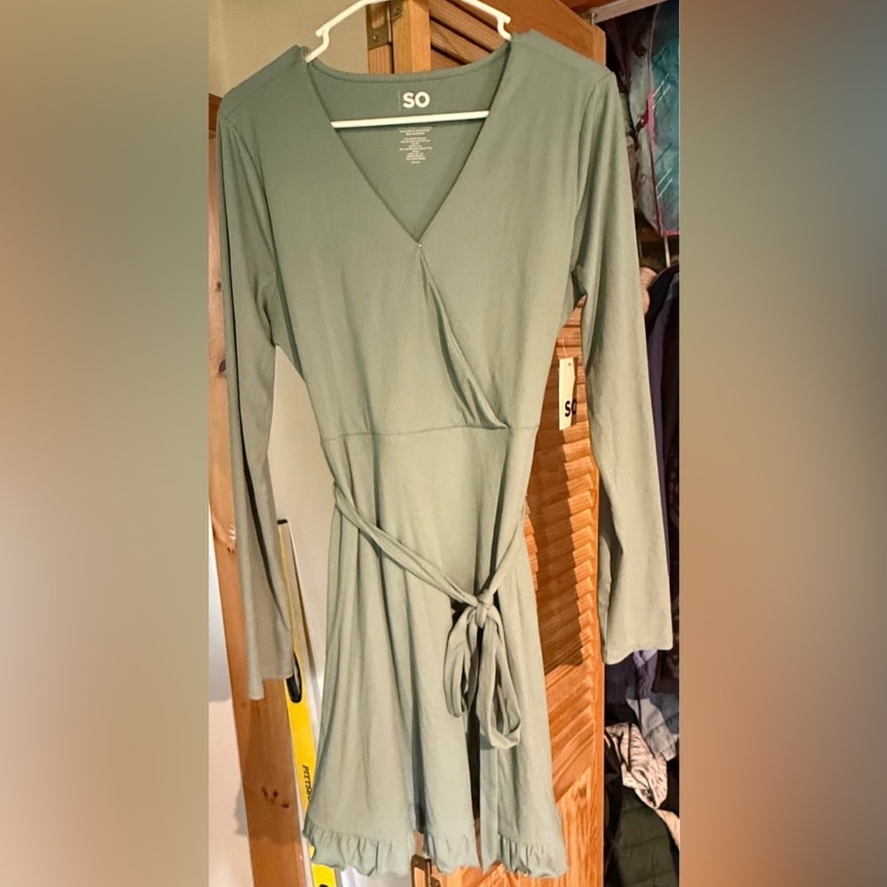 SO Green Long Sleeve Wrap Dress V-Neck